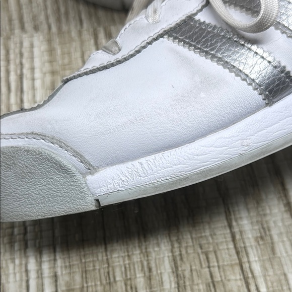 Adidas Samoa - Picture 9 of 12